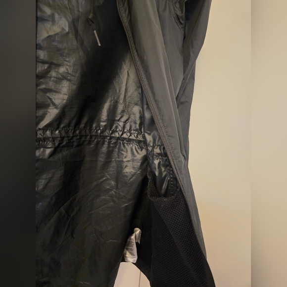 Columbia Black Women's Light Jacket With Hood - Picture 6 of 10